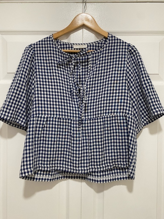 Smith & Quinn Tops - Women's Navy and White Gingham Tie-Front Top